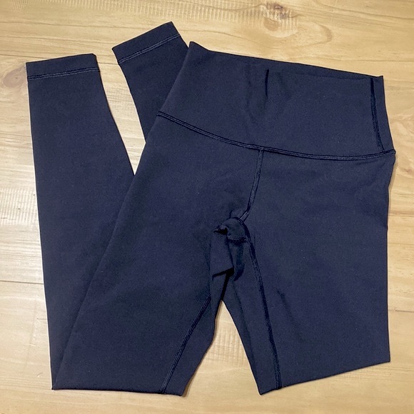 lululemon athletica Pants - Like New- Lululemon-Black High Rise Leggings Size 4